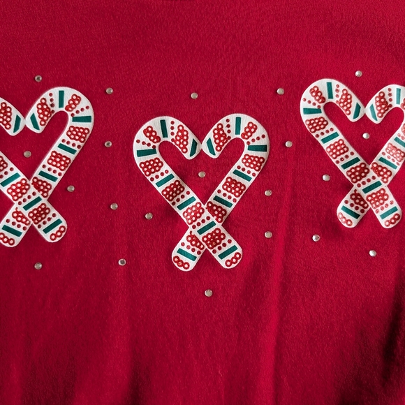 Kim Rogers Tops - Red Candy Cane Hearts Graphic Top XL Kim Rogers